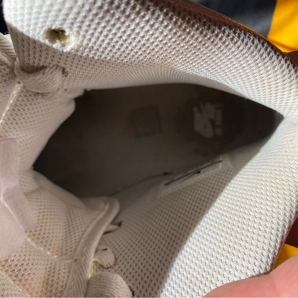 Air Force One - men’s size 8 - Picture 12 of 13